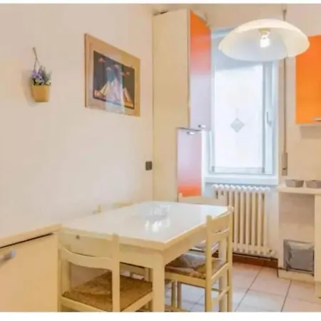 Elegant House By Mony - Free Wi-fi * Лекко